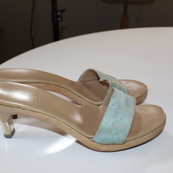Authentic Gucci Sea Green Iridescent Cloth Mule Sandal size 8 vintage classic - Picture 3 of 14